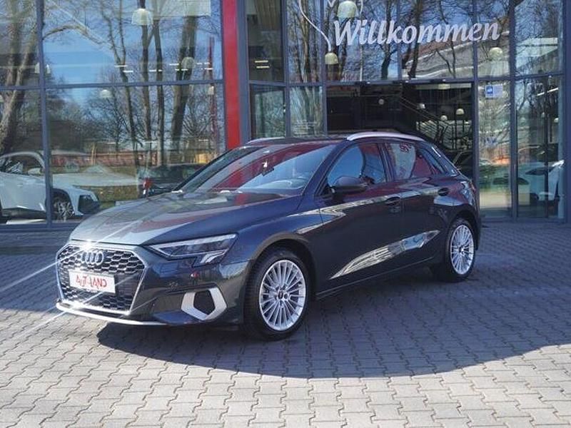 Gebraucht Audi A3 Comfort 150 PS (110 kW) 2021 Grau Limousine
