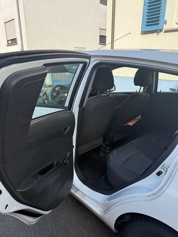 Gebraucht Chevrolet Spark LS 68 PS (50 kW) 2010 Weiß Kleinwagen
