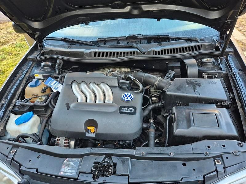 Gebraucht VW Golf IV 115 PS (84 kW) 2000 Blau Kleinwagen