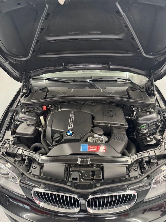 Gebraucht BMW 135 Cabriolet Performance 306 PS (225 kW) 2010 Schwarz Cabrio