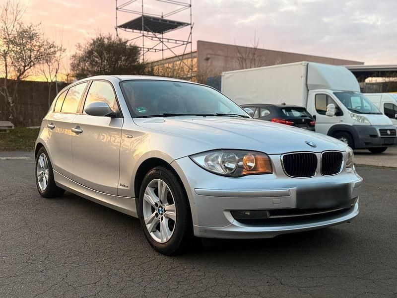 Gebraucht BMW 116 116 PS (85 kW) 2009 Silber Kleinwagen