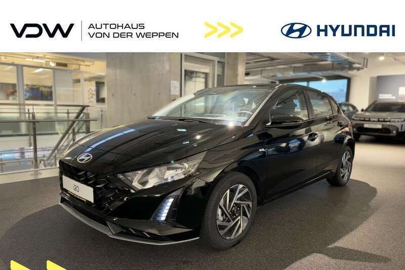 Phantom black (schwarz) Neu 2024 Hyundai i20 Trend Limousine | 21.390 € (Fairer Preis) - Bild 1/4
