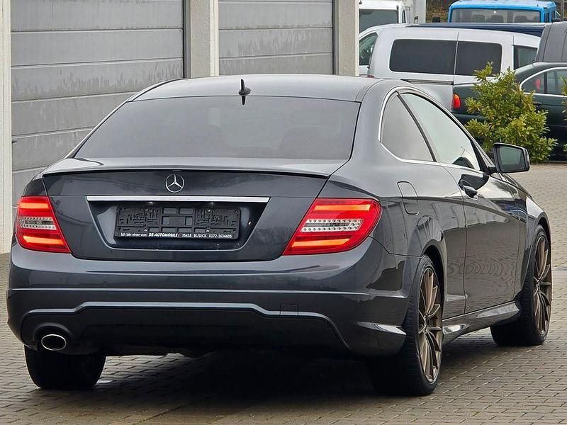 Gebraucht Mercedes C220 AMG 170 PS (125 kW) 2013 Grau Coupé