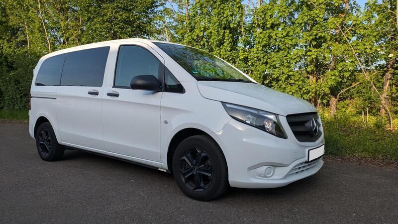 Weiß Gebraucht 2019 Mercedes Vito Van / Kleinbus | 29.950 € - Bild 1/4