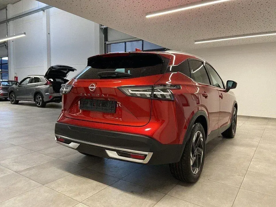 Neu Nissan Qashqai N-Connecta 140 PS (102 kW) 2026 Rot SUV