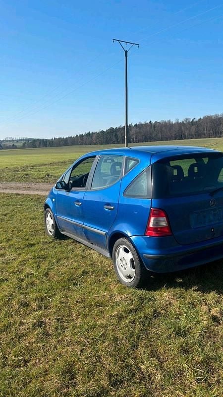 Gebraucht Mercedes A170 Elegance 90 PS (66 kW) 2000 Blau Kleinwagen