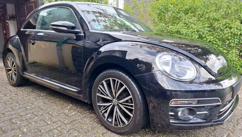 Schwarz Gebraucht 2016 VW Beetle Allstar Limousine | 13.400 € (Guter Preis) - Bild 1/4