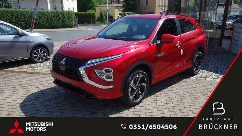 Dynamikrot Gebraucht 2021 Mitsubishi Eclipse Cross Intro Edition SUV | 22.490 € (Guter Preis) - Bild 1/4