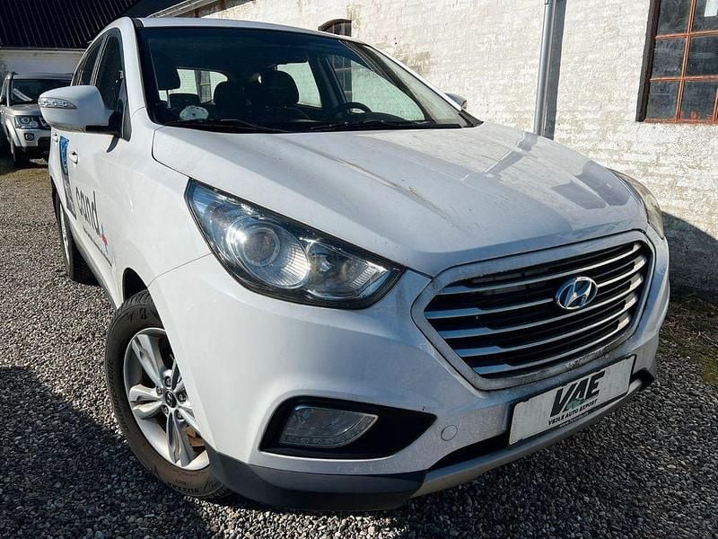Gebraucht Hyundai ix35 Premium 136 PS (100 kW) 2016 Weiß SUV