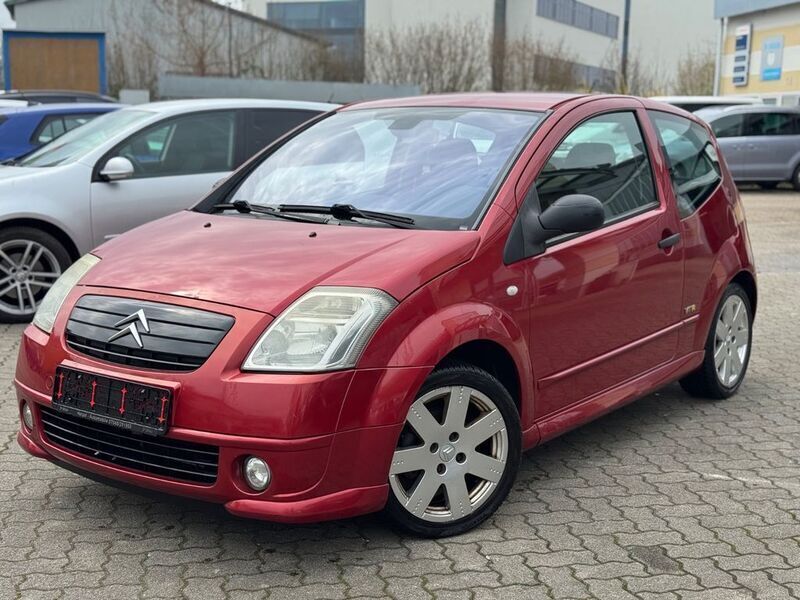 Rot Gebraucht 2004 Citroën C2 VTR Sport Kleinwagen | 3.980 € (Fairer Preis) - Bild 1/4