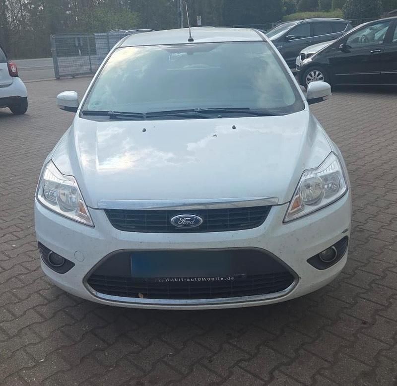 Usata Ford Focus 109 CV (80 kW) 2011 Bianco Station wagon