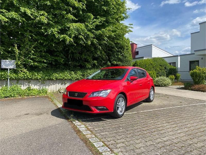 Rot Gebraucht 2014 Seat Leon Ecomotive Limousine | 8.750 € (Guter Preis) - Bild 1/4