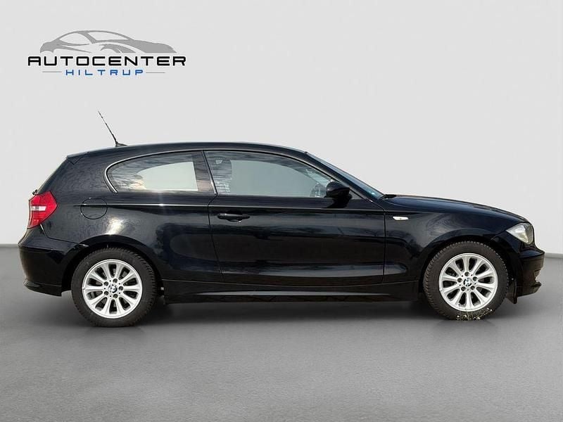 Second-hand BMW 118 Efficient Dynamics 143 CP (105 kW) 2008 Negru Hatchback