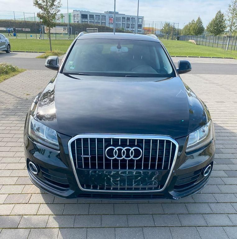 Schwarz Gebraucht 2015 Audi Q5 Ambiente SUV | 18.000 € (Fairer Preis) - Bild 1/4