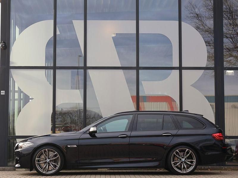 Gebraucht BMW M550 M Sport 381 PS (280 kW) 2014 Schwarz Limousine
