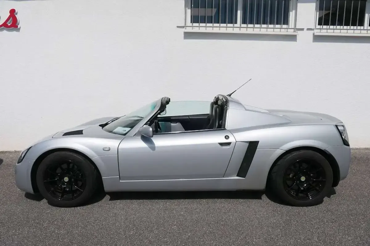 Gebraucht Opel Speedster 147 PS (108 kW) 2002 Silber Cabrio