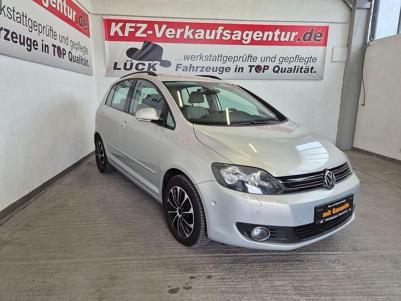 Braun Gebraucht 2009 VW Golf VI Comfortline Kleinwagen | 7.980 € (Teuer) - Bild 1/4