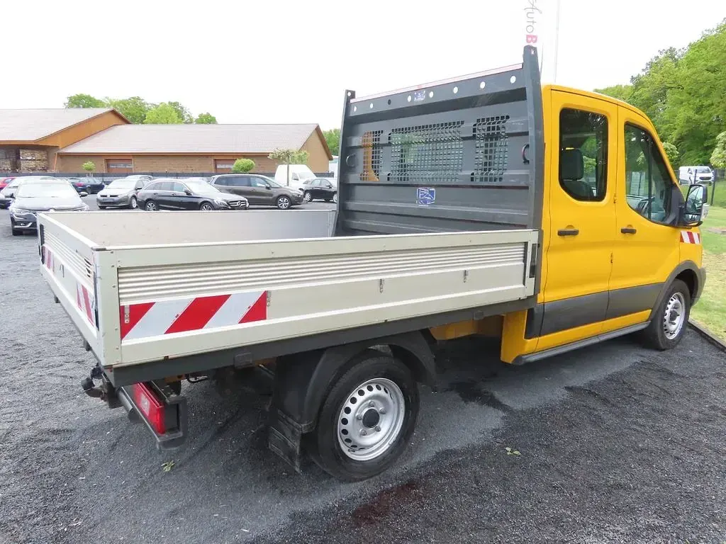 Gebraucht Ford Transit 105 PS (77 kW) 2018 Gelb Limousine