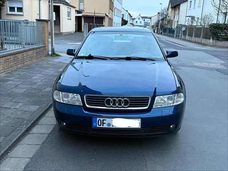 Gebraucht Audi A4 S-Line 102 PS (75 kW) 1999 Blau Limousine