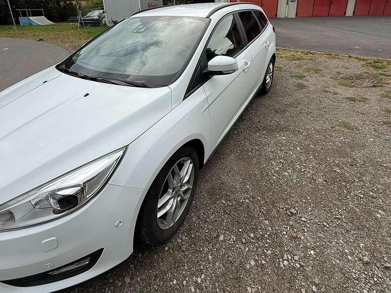 Gebraucht Ford Focus Business Edition 120 PS (88 kW) 2018 Weiß Kombi