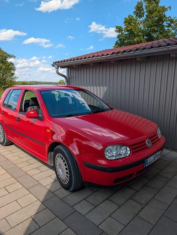 Rot Gebraucht 1998 VW Golf IV Basis Limousine | 2.500 € (Fairer Preis) - Bild 1/4