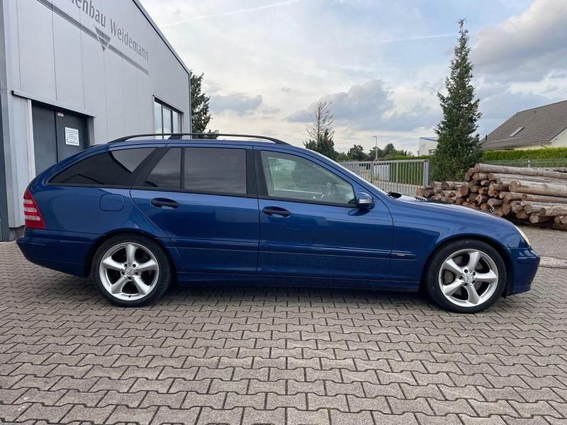 Gebraucht Mercedes C230 192 PS (141 kW) 2005 Blau Kombi
