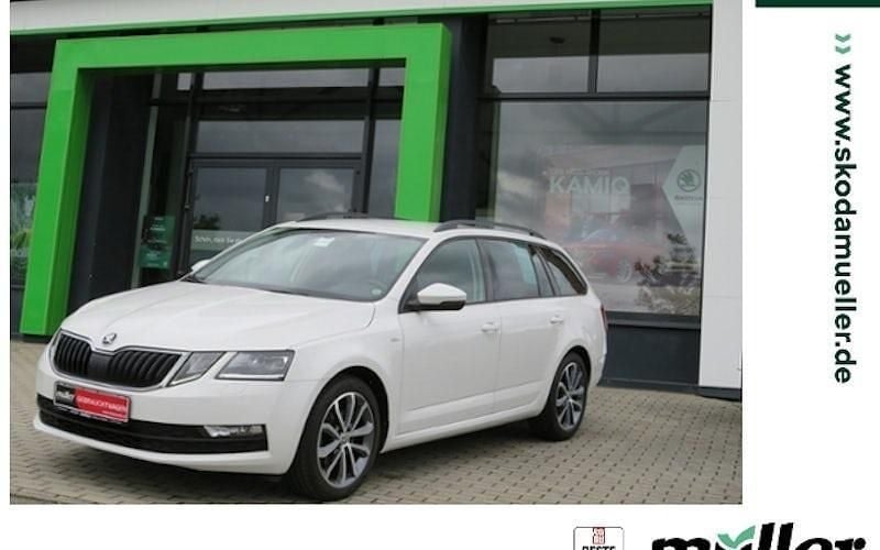 Weiß Gebraucht 2019 Skoda Octavia Soleil Kombi | 11.590 € (Fairer Preis) - Bild 1/4