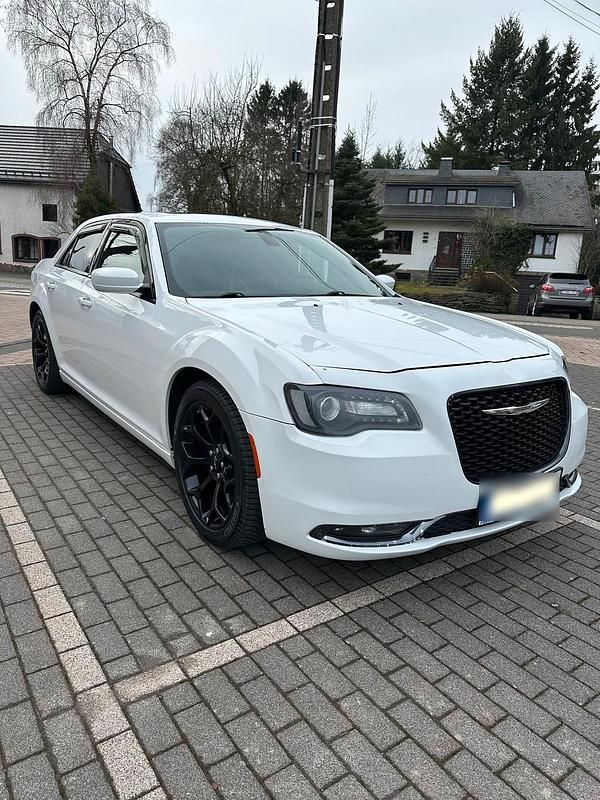 Gebraucht Chrysler 300 2015 Weiß Limousine