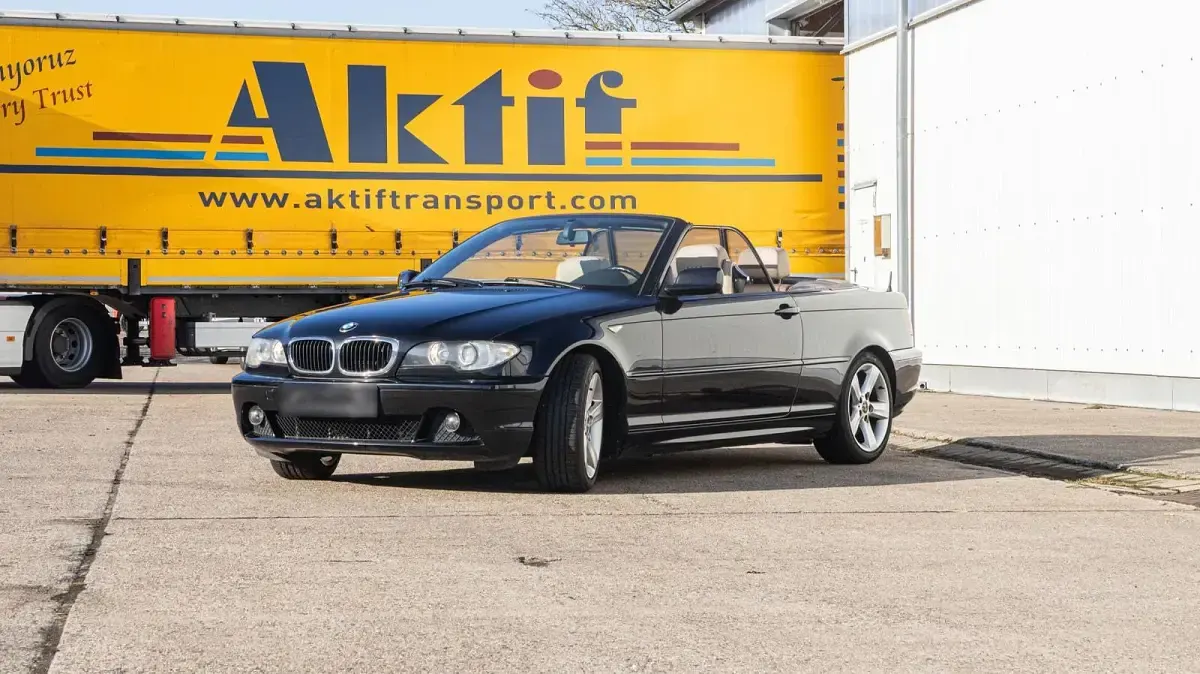 Gebraucht BMW 318 150 PS (110 kW) 2004 Schwarz Cabrio