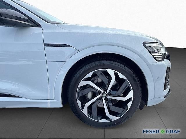 Gebraucht Audi Q8 Sportback e-tron S-Line 300 kW (408 PS) 2024 Gletscherweiß metallic SUV