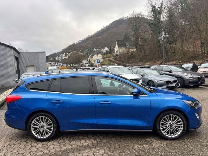 Gebraucht Ford Focus Titanium X 182 PS (133 kW) 2021 Blau Limousine