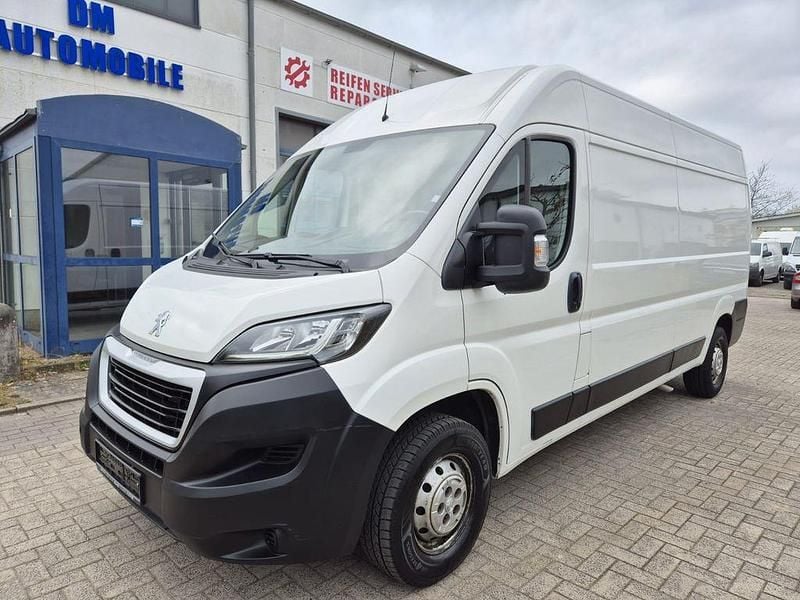 Gebraucht Peugeot Boxer 131 PS (96 kW) 2019 Weiß Van