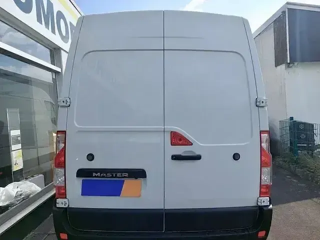 Gebraucht Renault Master 136 PS (100 kW) 2023 Weiß Van / Kleinbus