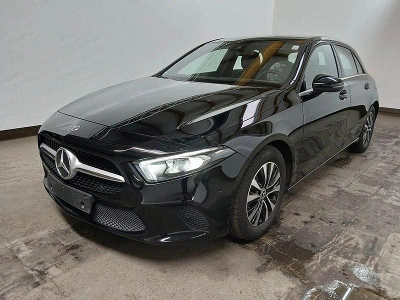 Gebraucht Mercedes A200 150 PS (110 kW) 2022 Schwarz Limousine