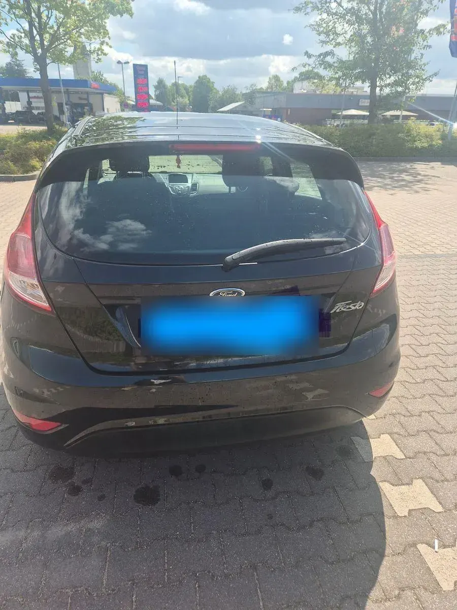 Gebraucht Ford Fiesta Trend 75 PS (55 kW) 2016 Schwarz Kleinwagen