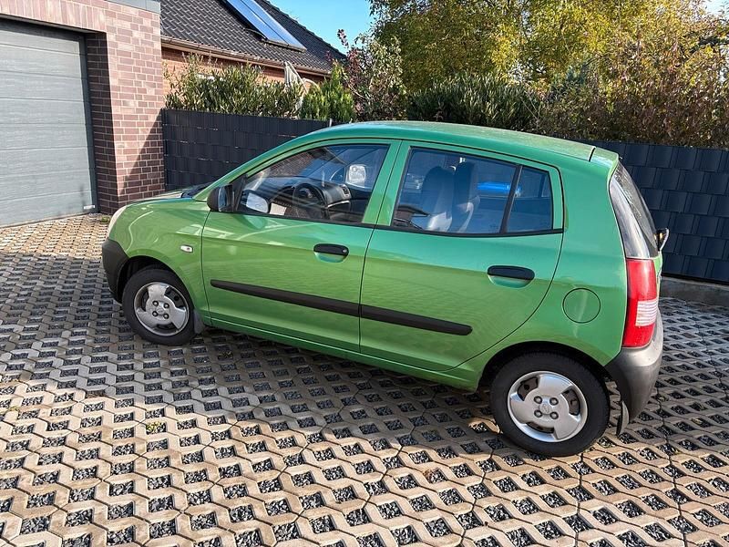 Grün Gebraucht 2006 Kia Picanto Kleinwagen | 1.699 € (Fairer Preis) - Bild 1/4