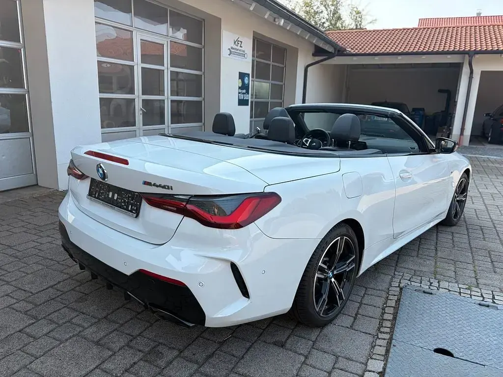 Gebraucht BMW M440 M Sport 374 PS (275 kW) 2023 Weiß Cabrio