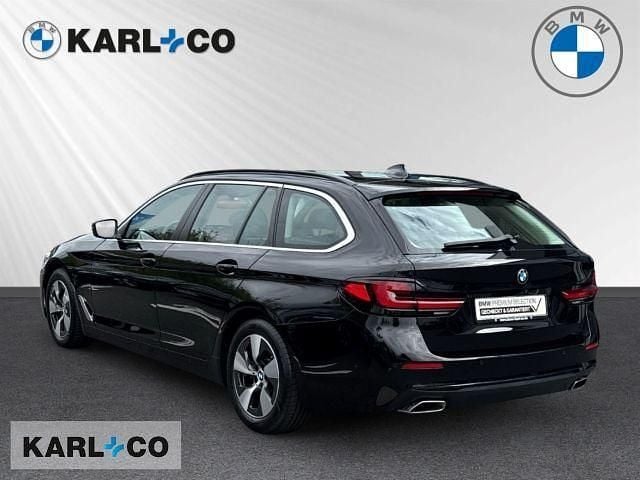 Gebraucht BMW 520 Sport Line 190 PS (139 kW) 2022 Schwarz Kombi