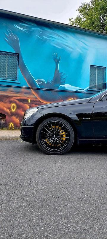 Gebraucht Mercedes C180 156 PS (114 kW) 2010 Schwarz Kombi