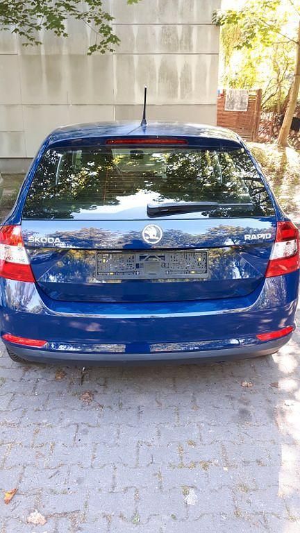 Gebraucht Skoda Rapid Ambition 105 PS (77 kW) 2014 Blau Limousine