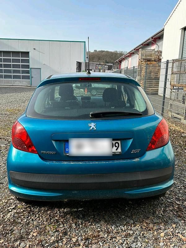 Gebraucht Peugeot 207 90 PS (66 kW) 2007 Limousine