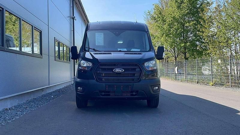 Gebraucht Ford Transit Trend 131 PS (96 kW) 2024 Agateblack metallic Pickup
