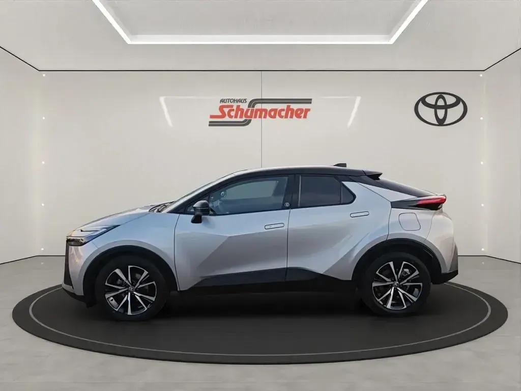 Gebraucht Toyota C-HR Team 140 PS (102 kW) 2024 Silber SUV