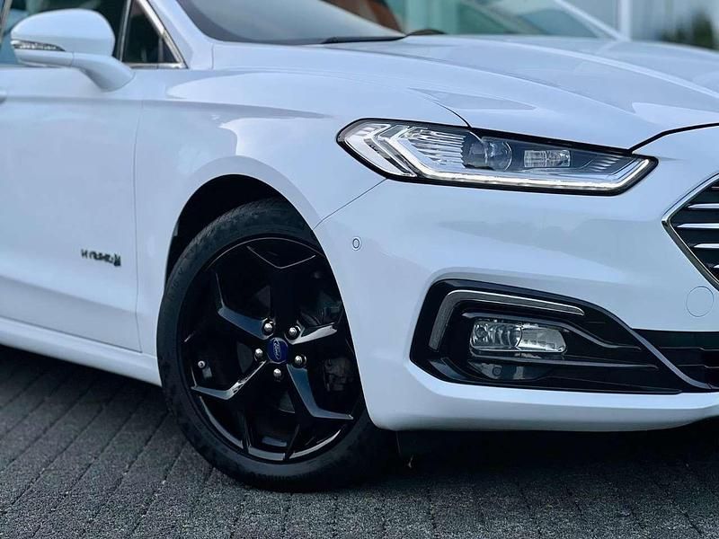 Gebraucht Ford Mondeo 140 PS (102 kW) 2019 Weiß Kombi