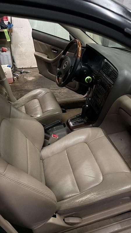 Gebraucht Subaru Outback 209 PS (153 kW) 2001 Grün Kombi