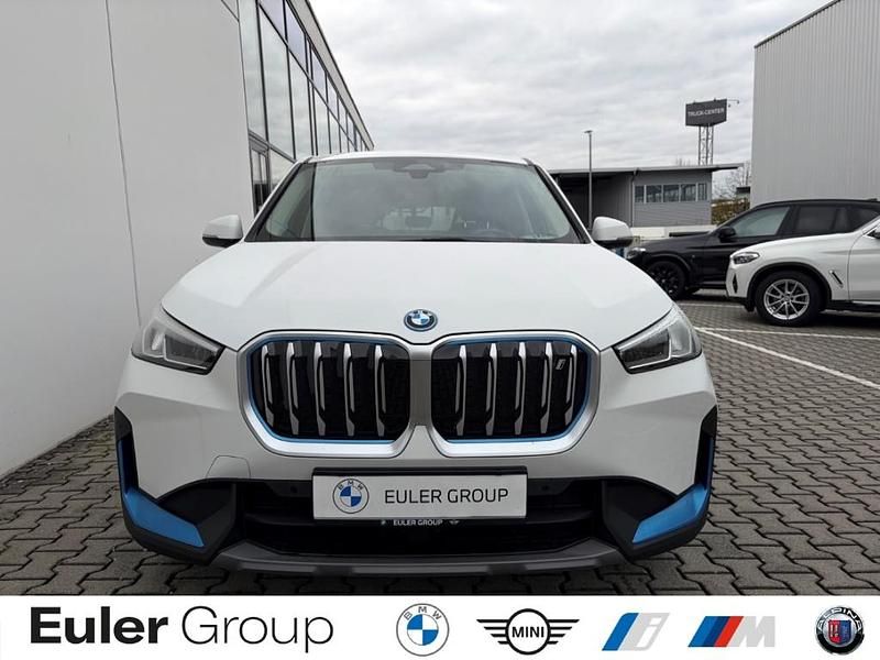 Gebraucht BMW iX1 Performance 200 kW (272 PS) 2023 Alpinweiss iii SUV
