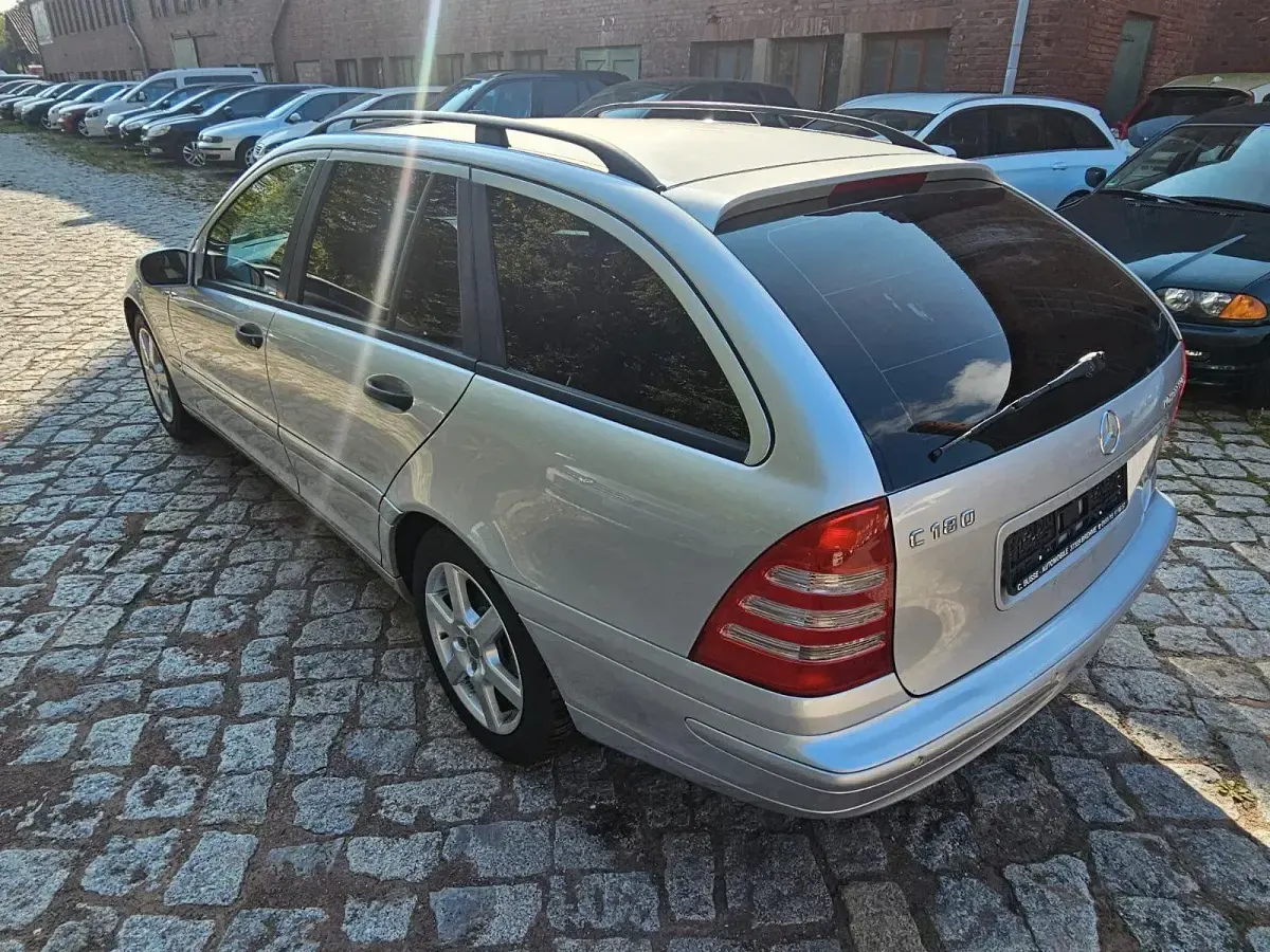Gebraucht Mercedes C180 142 PS (104 kW) 2003 Silber Kombi