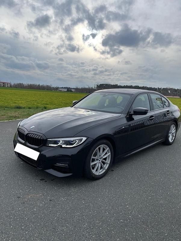 Gebraucht BMW 318 M Sport 150 PS (110 kW) 2020 Schwarz Limousine