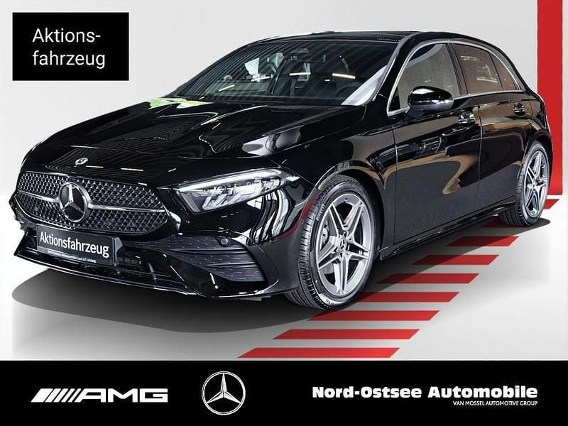 Unilack nachtschwarz Gebraucht 2025 Mercedes A200 AMG Limousine | 34.498 € (Fairer Preis) - Bild 1/4