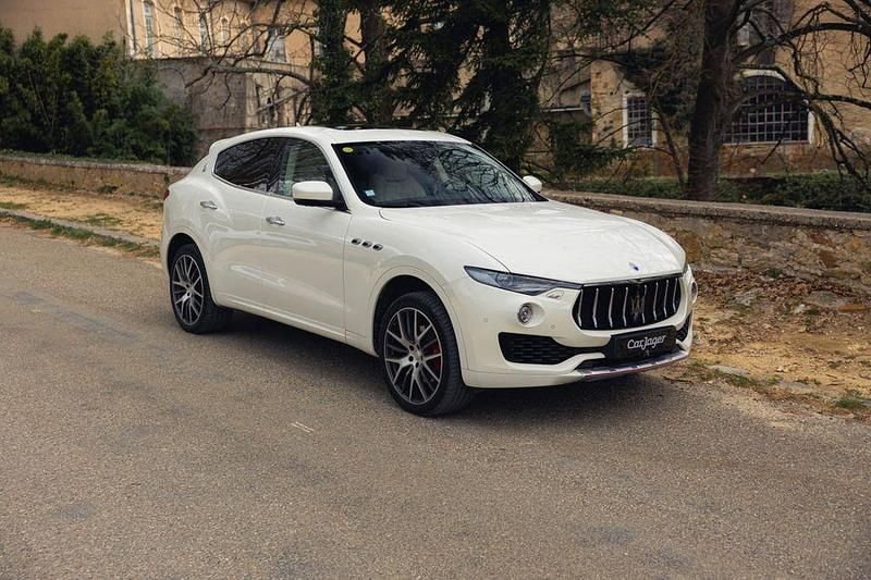 Gebraucht Maserati Levante 275 PS (202 kW) 2016 Weiß SUV